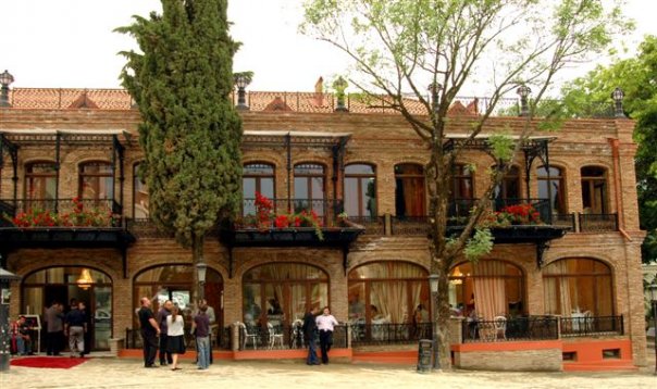 hotel-pirosmani-in-signagi.jpg hotel-pirosmani-in-signagi.jpg